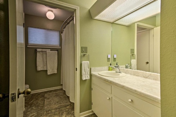 Canyon Lake Home w/Yard- .5 Mi To Boat Launch image 17